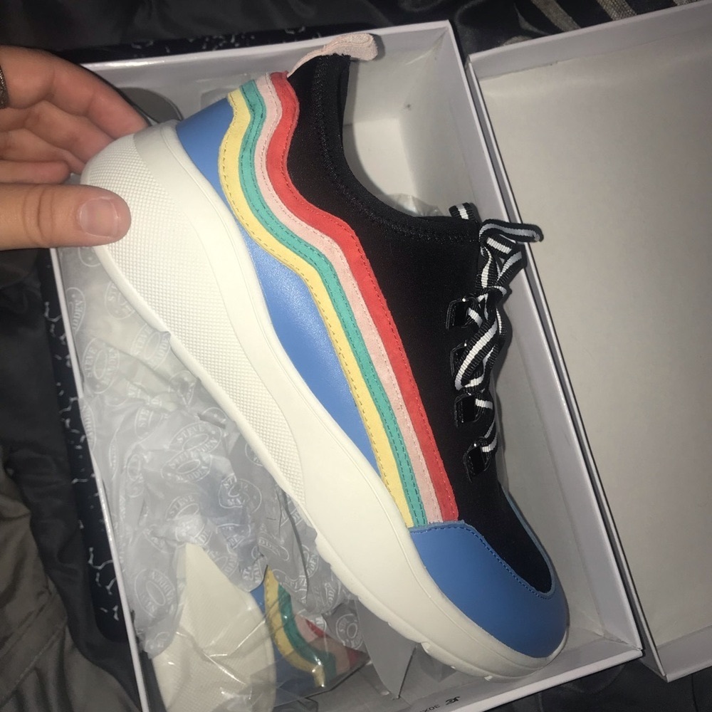 Steve Madden Cavo multicolor sneakers EUC